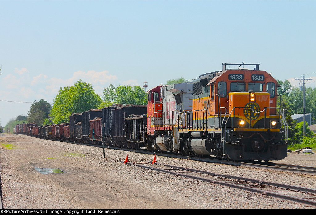 BNSF 1833